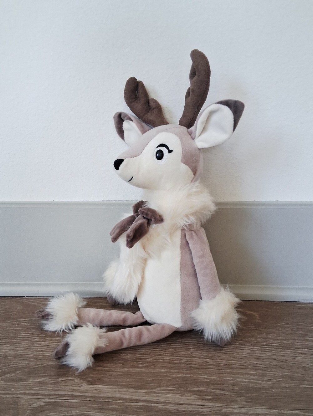 Jellycat Joy Reindeer Medium Plush Toy - Picture 4 of 14